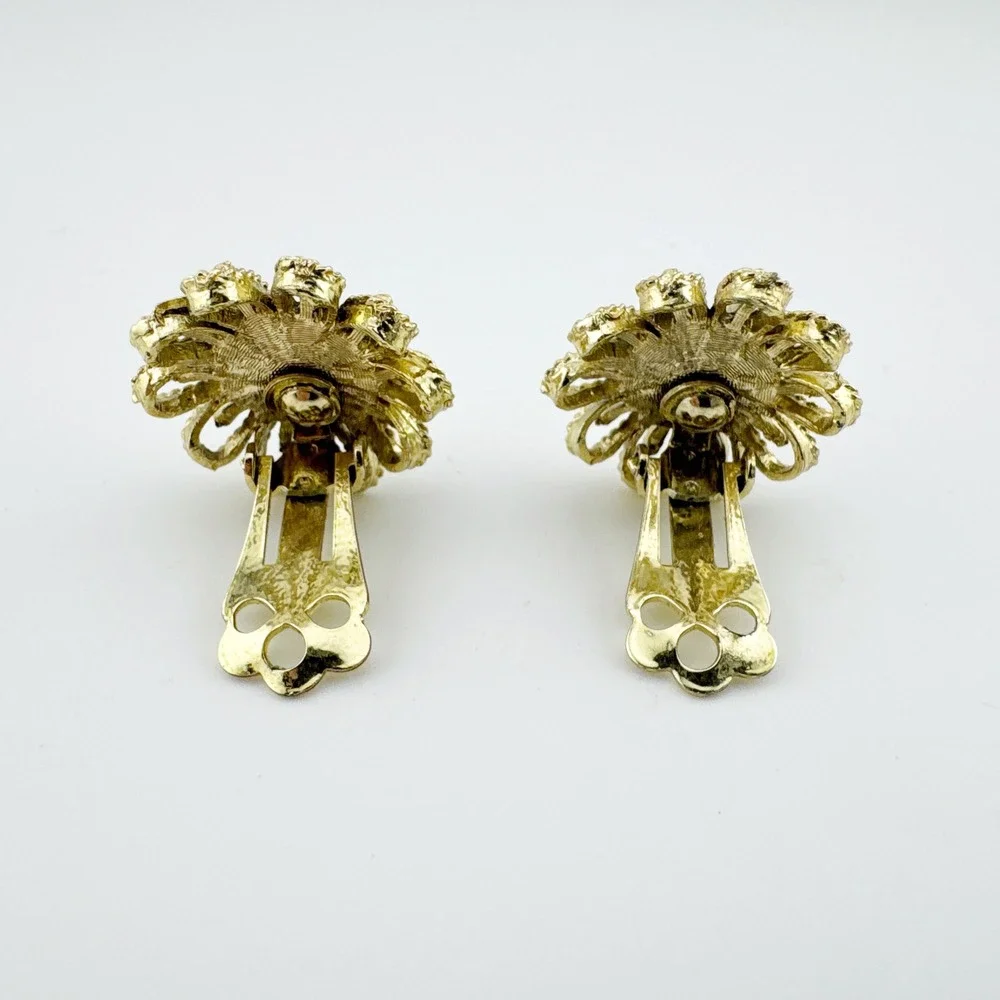 Vintage Coro Gold‎ Tone Flower Clip On Earrings